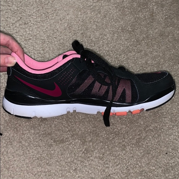 Nike Running Shoes - Picture 2 of 6